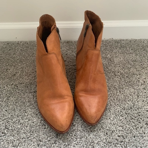 Frye Jennifer Cognac Leather Booties Size 7.5 - Picture 3 of 8